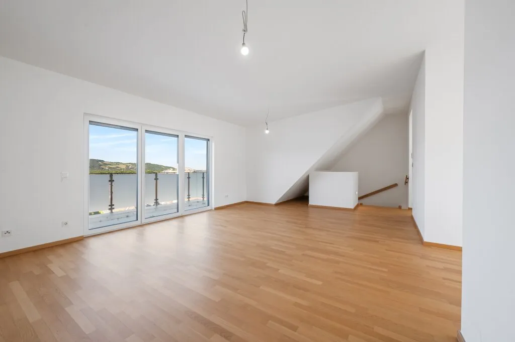 Ein Zuhause zwischen Stift und Weinbergen 133 m² Maisonette mit außergewöhnlichen Freiflächen und Weitblick - Widok 3
