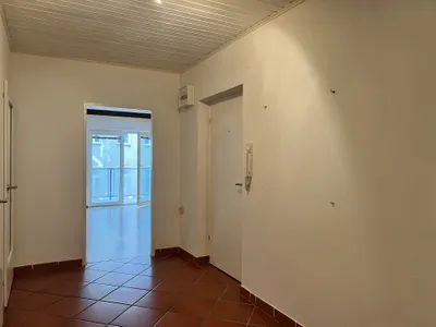 Clever geschnittene 3-Zimmer-Wohnung mit Balkon – Bild 3
