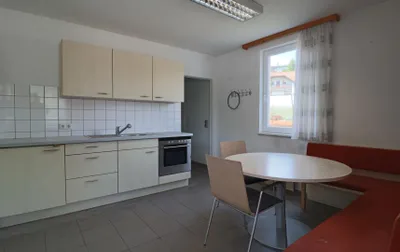 Gewerbeimmobilie mieten in Perg – 1 377 m², € 1.500 – Bild 4 von 4