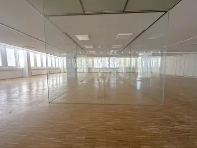 Gewerbeimmobilie mieten in Wien – 498 m², € 9 – Bild 3 von 8