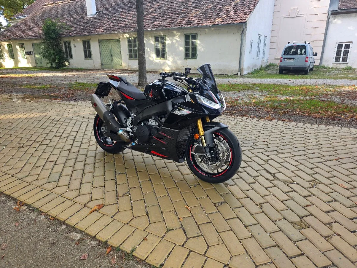 Aprilia Tuono