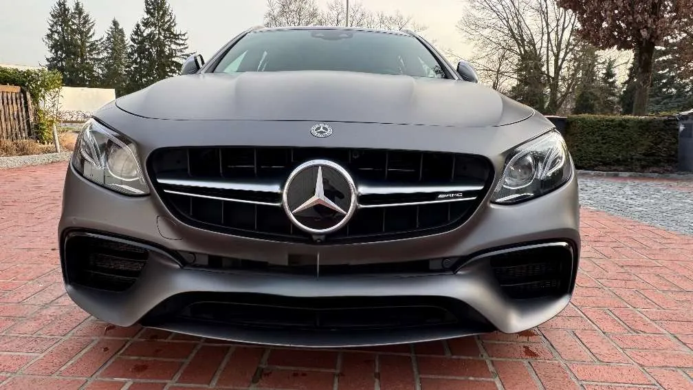 Mercedes-Benz E-Class 2019 photo 2