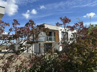 5-Zimmer-Haus mieten in Mödling – 123 m², € 2.655 – Bild 1 von 20