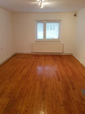8-Zimmer-Gewerbeimmobilie kaufen in Neunkirchen – 242 m², € 420.000 – Bild 10 von 23