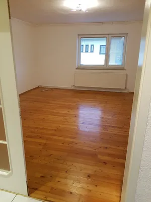 8-Zimmer-Gewerbeimmobilie kaufen in Neunkirchen – 242 m², € 420.000 – Bild 9 von 23