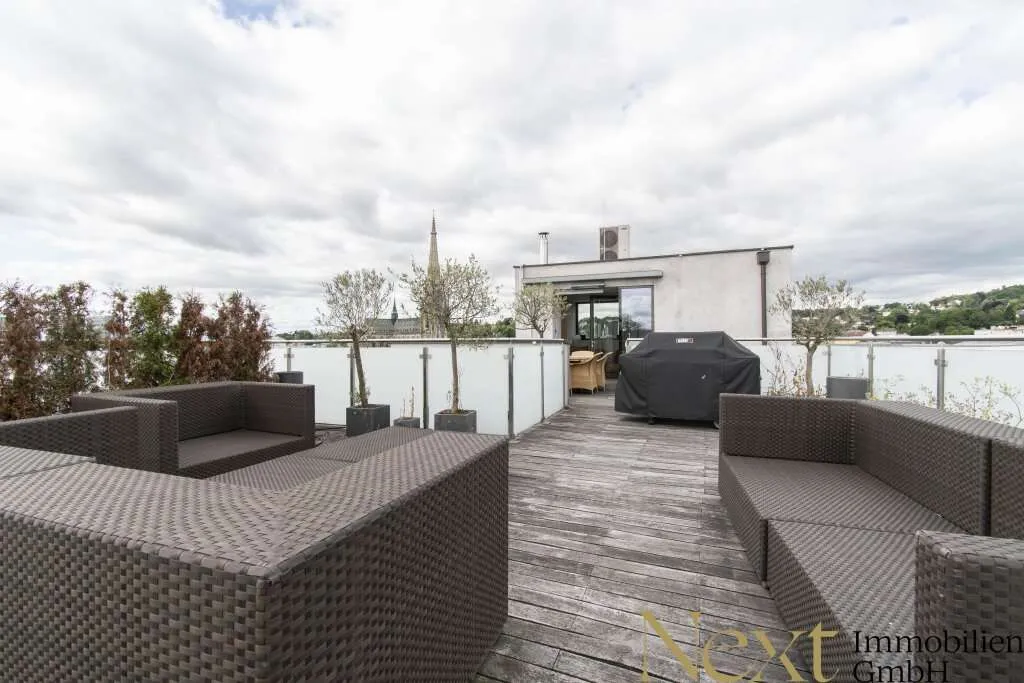 Exklusive Penthouse-Bürofläche mit uneinsehbarer Dachterrasse an der Landstraße zu vermieten! - Ansicht 2
