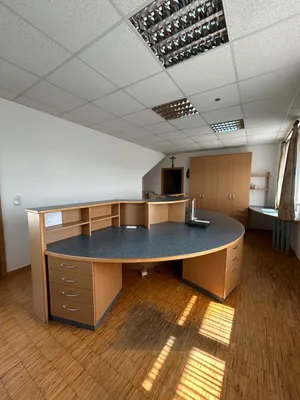 2-Zimmer-Gewerbeimmobilie mieten in Gmunden – 50 m², € 550 – Bild 2 von 10