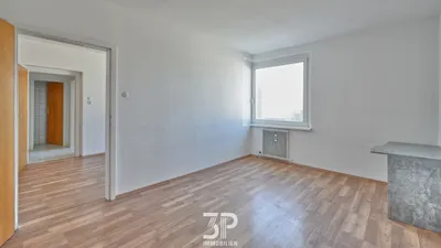 4-Zimmer-Wohnung kaufen in Wels – 77 m², € 160.000 – Bild 1 von 7