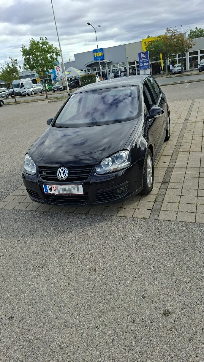 VW Golf