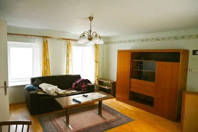 3-Zimmer-Haus kaufen in Hollabrunn – 94 m², € 95.000 – Bild 2 von 18