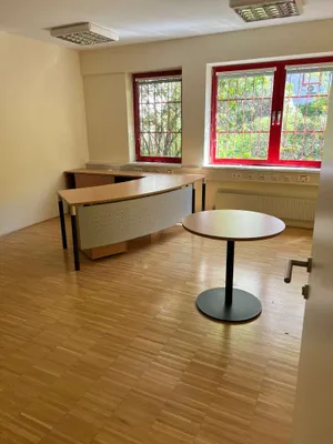 21-Zimmer-Gewerbeimmobilie mieten in Wien – 546 m², € 10.531 – Bild 2 von 16