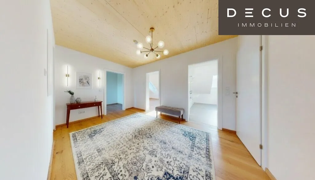| LUXURIÖSES PENTHOUSE | HELLE DACHGESCHOSS-MAISONETTE MIT BLICK AUF DEN SCHLOSSBERG | 4 ZIMMER & OFFENER WOHN-KÜCHENBEREICH | 2 BÄDER | GALERIE | 2 TERRASSEN | ca. 155m² | DIREKTER LIFTZUGANG | T - Ansicht 2