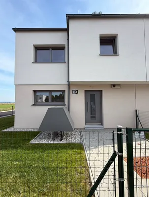 4-Zimmer-Haus mieten in Wiener Neustadt Land – 110 m², € 1.415
