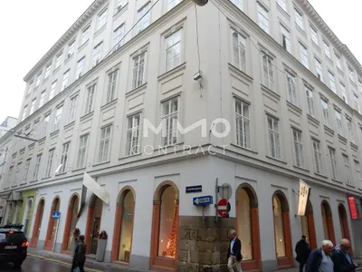 6-Zimmer-Wohnung mieten in Wien – 219 m², € 4.800 – Bild 16 von 17