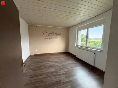 6-Zimmer-Haus kaufen in Leibnitz – 240 m², € 390.000 – Bild 3 von 7