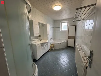 6-Zimmer-Haus kaufen in Leibnitz – 240 m², € 390.000 – Bild 5 von 7