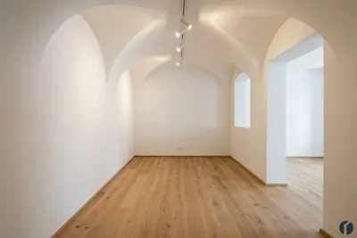 5-Zimmer-Gewerbeimmobilie kaufen in Tulln – 264 m², € 1.100.000 – Bild 9 von 16