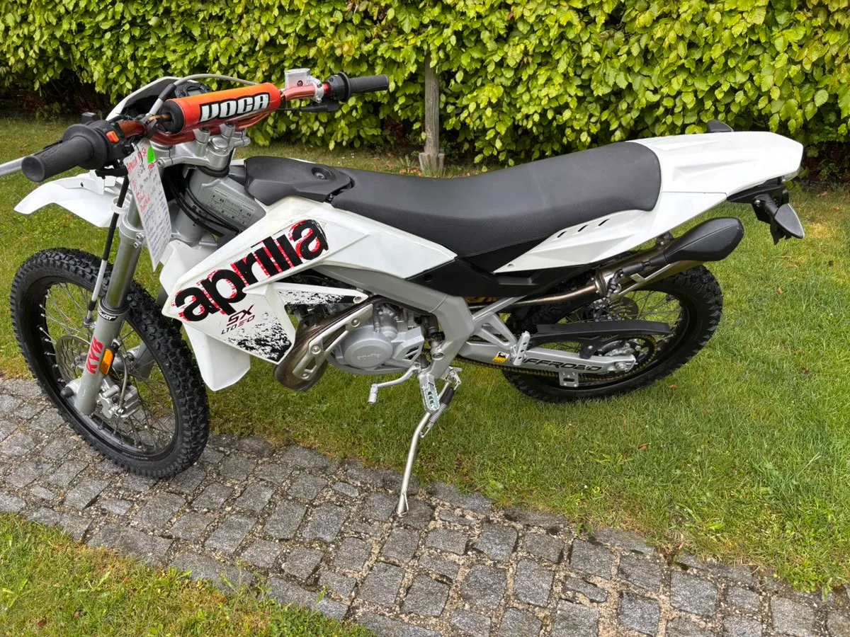Aprilia SX