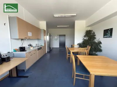 4-Zimmer-Gewerbeimmobilie mieten in Bruck an der Leitha – 606,98 m², € 9.939 – Bild 43 von 44