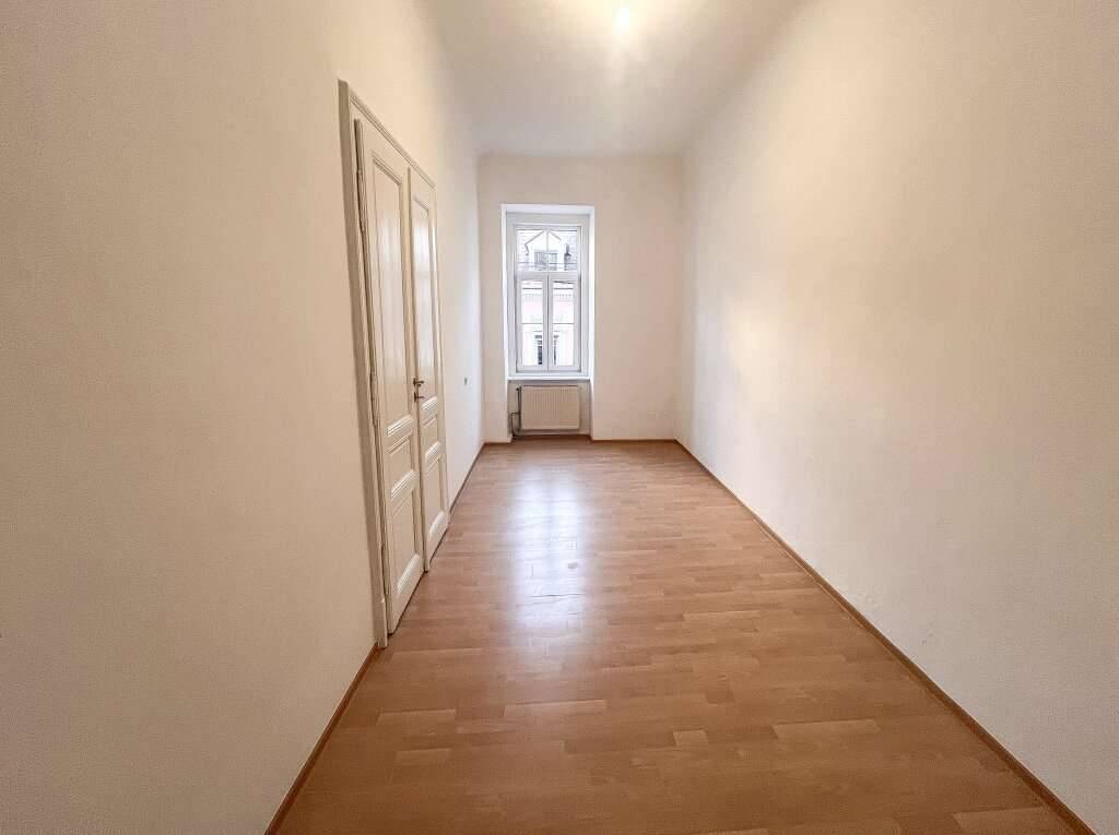 Großzügige 3-Zimmer Wohnung mit Balkon in St. Leonhard, Graz - Ansicht 3