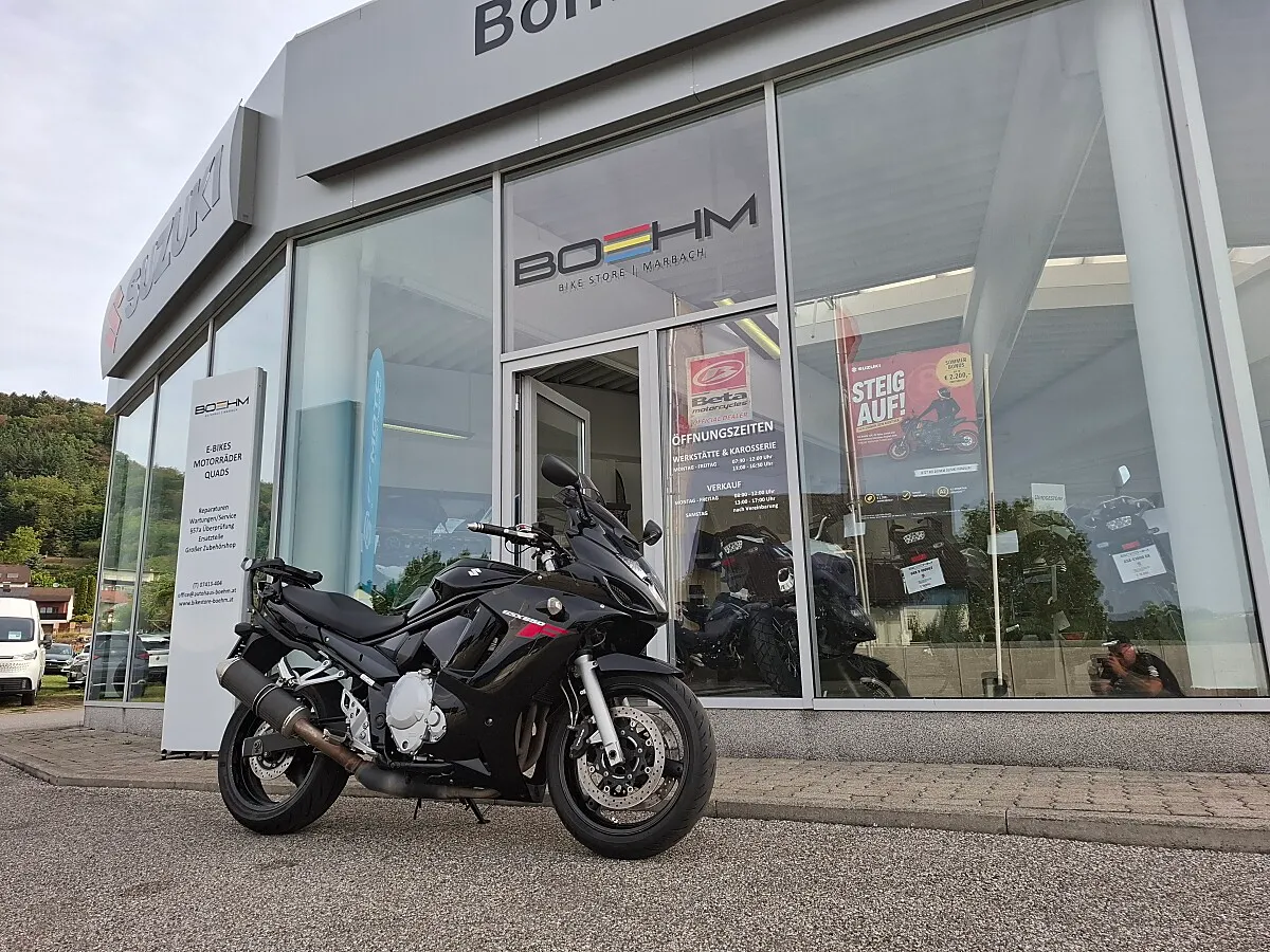 Suzuki GSX