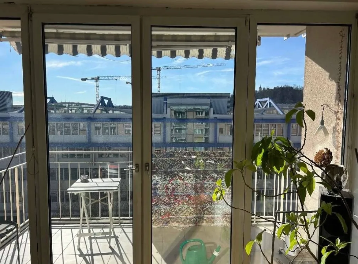 Helle Wohnung in Top Lage - Widok 2