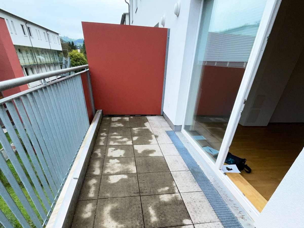 Maisonettewohnung 3 Zimmer + Balkon & Garage - Wohnzuschuss möglich – pohled 2