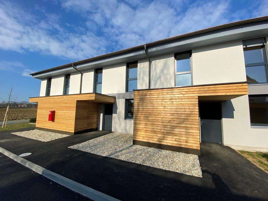 Maisonette-Wohnung, 88 m², in 8092 Mettersdorf 169 (mit Garten, Carport und Kellerersatzraum) – pohled 2