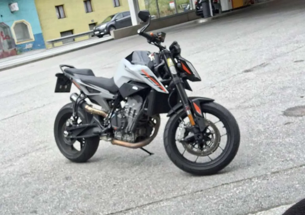 KTM 790 Duke