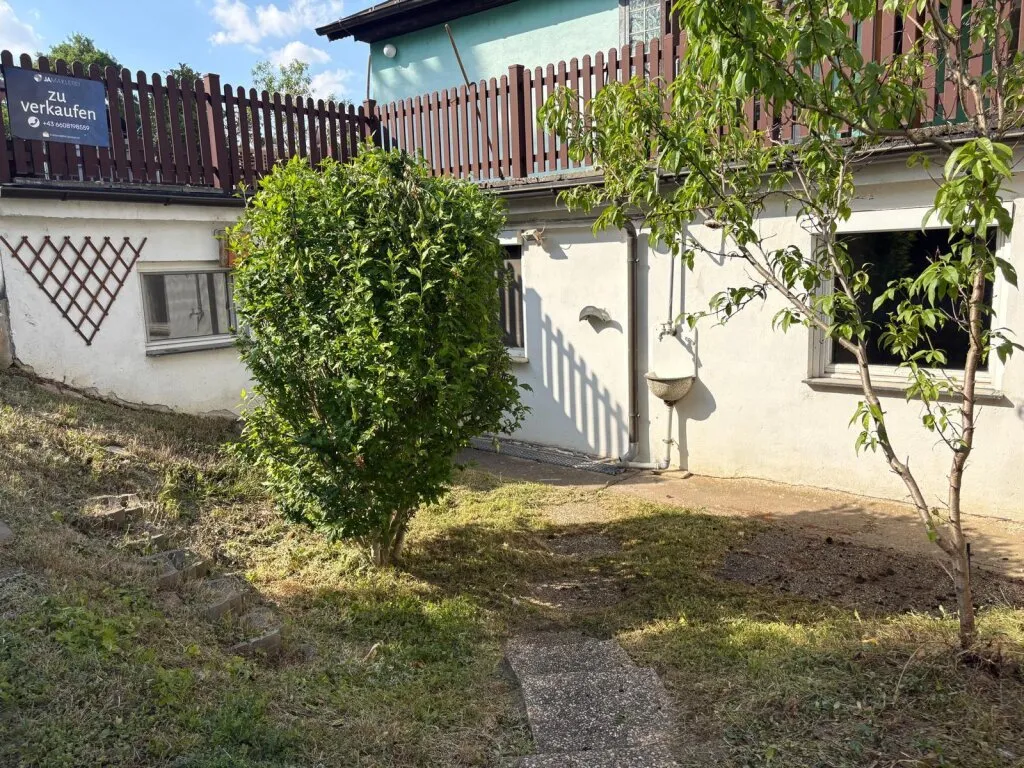 Viel Platz für Familie, Hobby und Genuss - Wohnhaus mit Stadl & Weinkeller - Ansicht 2