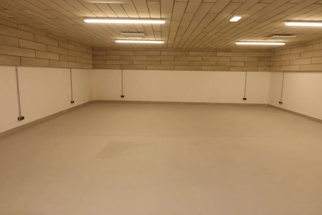 85,5 m² Lager - ERSTBEZUG - Ansicht 2