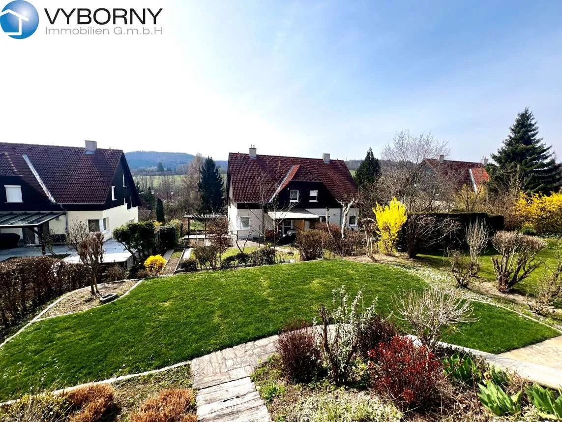 Gablitz - top-gepflegtes Reihenhaus mit großer Süd-Terrasse und schönem Garten - Ansicht 2