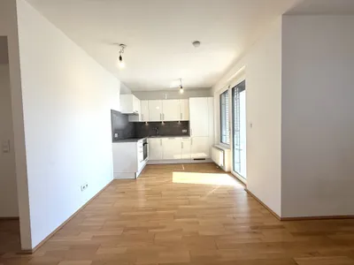 sehr schöne 2-Zimmer-Loggia-Wohnung mit Dusche | Haltestelle Hopfengasse Linien 26 und 27 & 36A und 36B – Bild 2