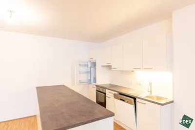 Ruhelage: 3-Zimmer-Wohnung mit Loggia – Bild 3
