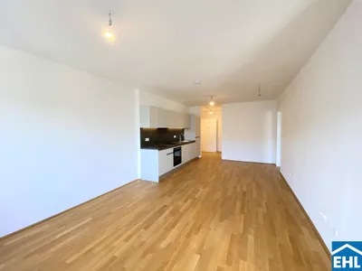 Wunderschöne 2 Zimmerwohnung mit Freifläche – Bild 3