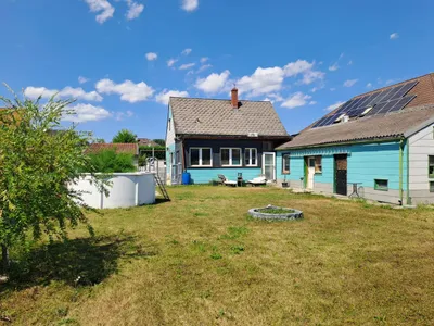 Haus kaufen in Baden – 90 m², € 290.000 – Bild 1 von 13