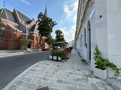 Gewerbeimmobilie mieten in Wien – 156 m², € 1.998