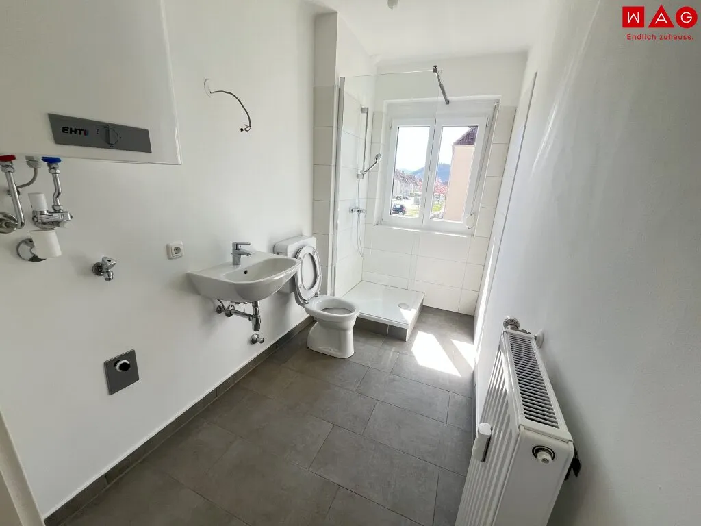 Sanierte Kleinwohnung im Erdgeschoß - Ansicht 2