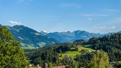 5-Zimmer-Immobilie kaufen in Kitzbühel – 990 m², € 10.000.000 – Bild 3 von 6