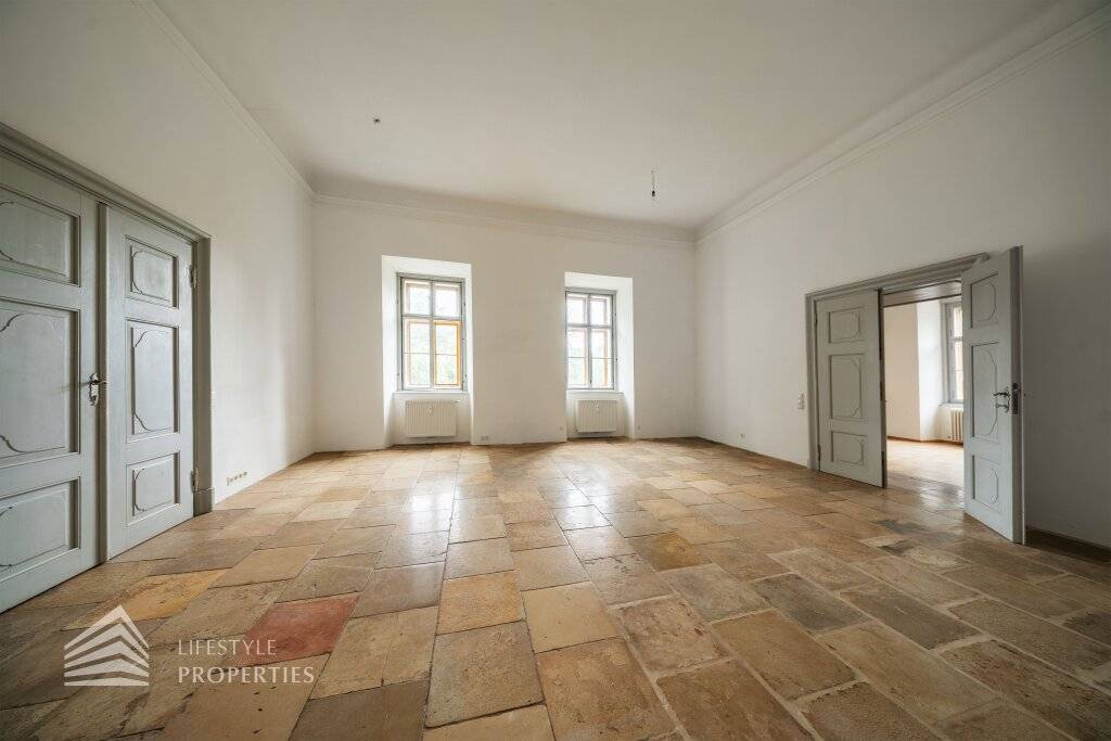 Wohnen im Schloss! 4-Zimmer Wohnung in Ebergassing - Ansicht 3