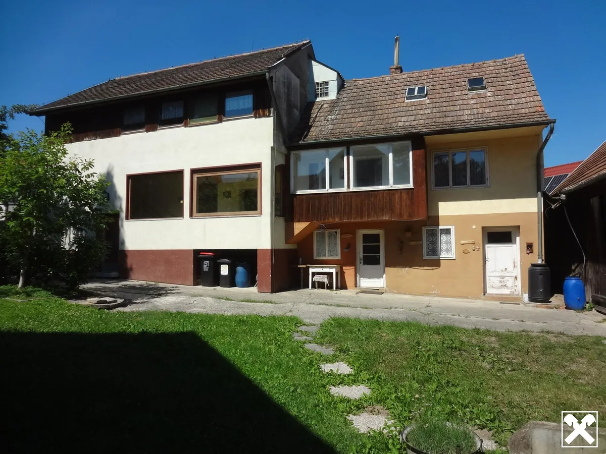 ÄLTERES HAUS - GROSSER GARTEN - SCHEUNE - SCHUPPEN - RUHELAGE, Draßmarkt