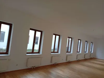 6-Zimmer-Gewerbeimmobilie mieten in Wien – 150 m² – Bild 2 von 7