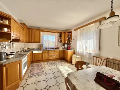 5-Zimmer-Haus kaufen in Villach Land – 217 m², € 669.000 – Bild 4 von 17