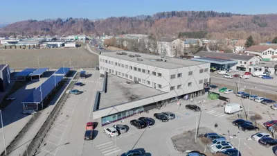 2-Zimmer-Gewerbeimmobilie mieten in Vöcklabruck – 80 m², € 1.311 – Bild 11 von 12