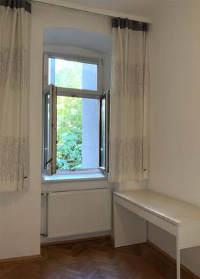 Möbliertes Zimmer (12 m²) in entspannter 2er-WG ab Juli frei