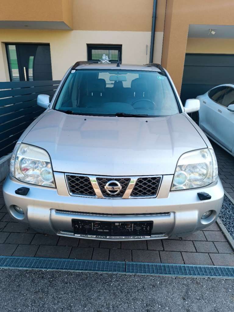 Nissan X-TRAIL T30, 2,2d SUV / Geländewagen