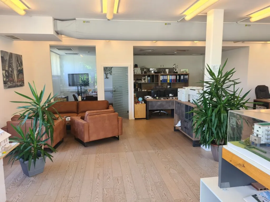 Bürogemeinschaft / Arbeitsplätze – pohled 2