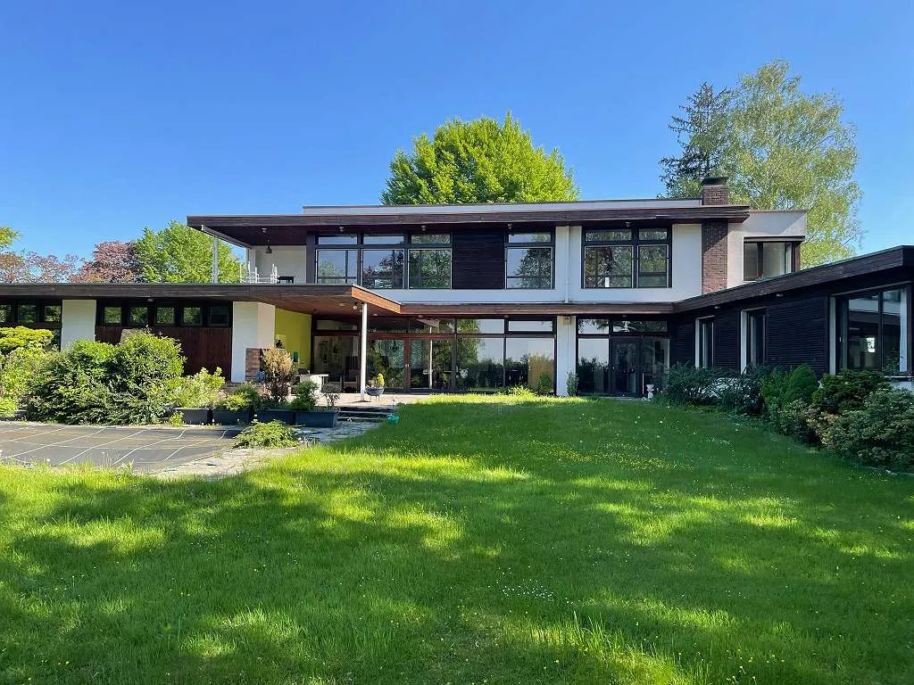 Exklusiver Familiensitz in Bestlage Leonding - 2.426 m² Parkgrundstück mit Fernblick – pohled 2