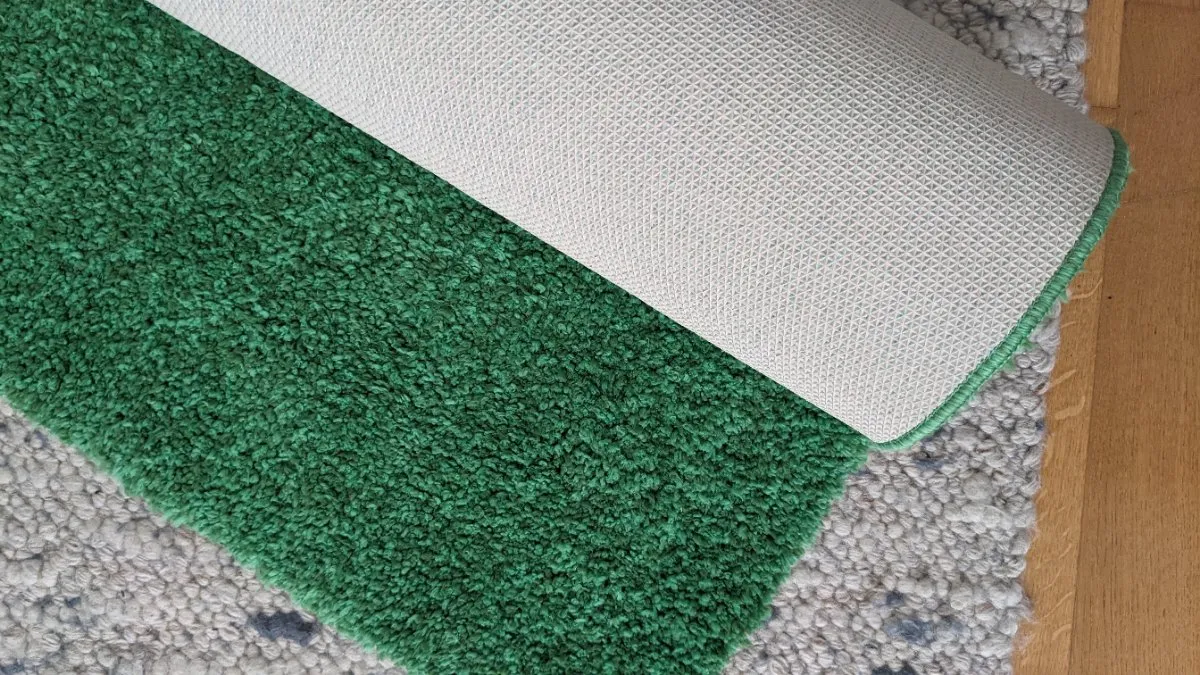new Teppich grün 133x160 cm IKEA, € 45,- (1070 Wien)