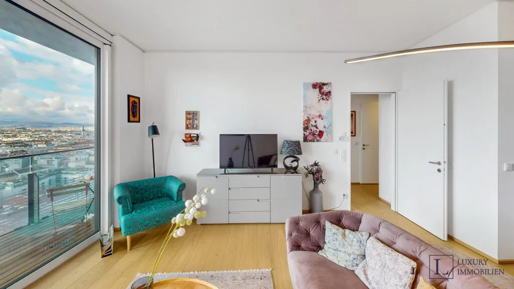 Vollmöblierte 2-Zimmer-Wohnung im "TrIIIple" mit Loggia - Ansicht 3